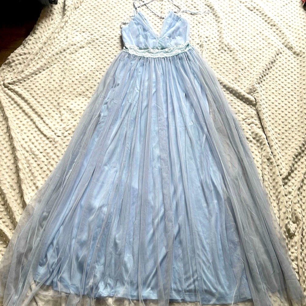 Windsor light blue maxi dress xs , spaghetti straps , slit on both sides